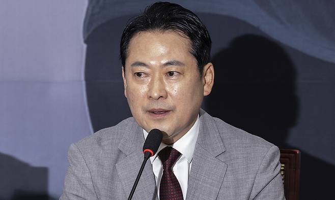 국민의힘 장동혁 대표가 27일 국회에서 열린 최고위원회의에서 발언하고 있다. 연합뉴스