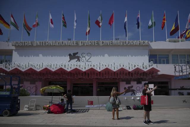 베네치아영화제 개막 전날인 26일(현지 시간) 이탈리아 베네치아 리도 섬. AP연합뉴