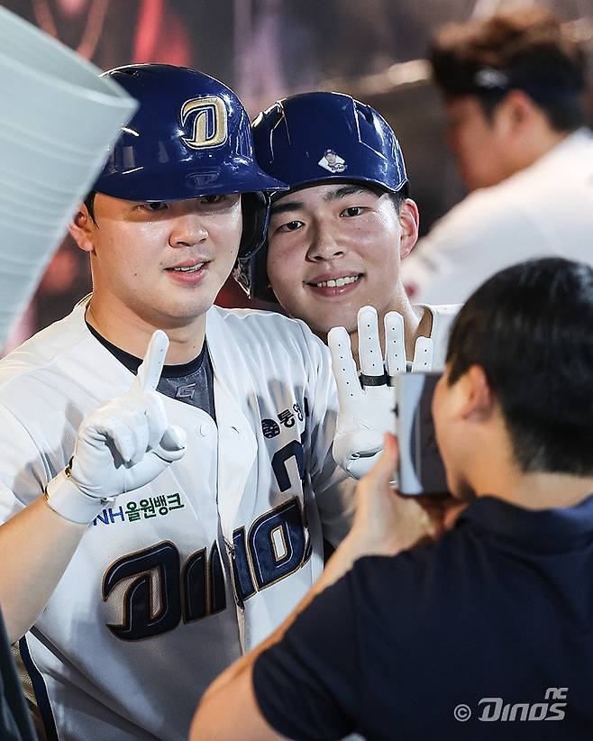 NC 김형준(왼쪽)과 김휘집. 구단 제공