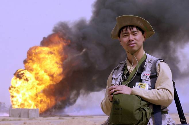 도준석 기자는 2003년 3월 쿠웨이트에서 이라크를 3주 넘게 오가며 이라크 전쟁을 취재했다. /도준석 제공