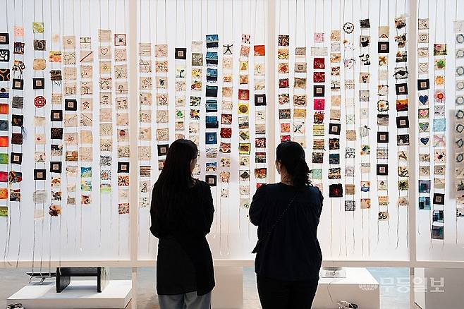 규슈대학교, '텍스타일 카토그래피: 실로 그린 지도'(Textiles Cartographies)(2025).