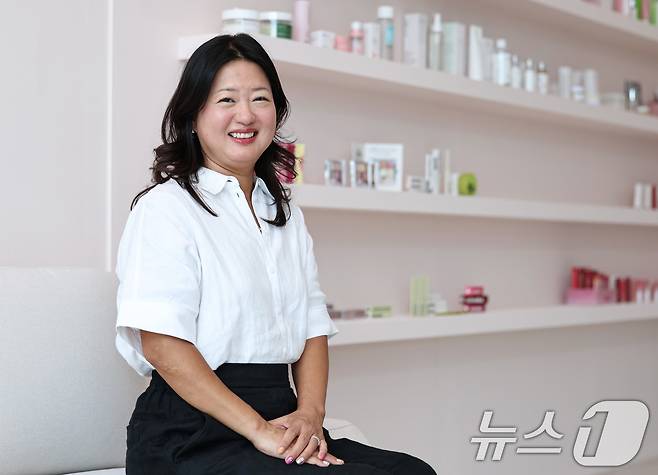 정새라 랜딩인터내셔널 대표가 서울 성동구 한국지사에서 뉴스1과의 인터뷰에 앞서 포즈를 취하고 있다. 2025.8.25/뉴스1 ⓒ News1 구윤성 기자