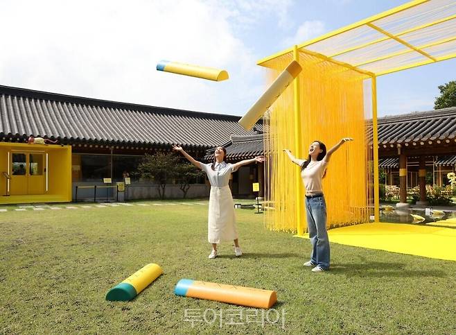 경북 경주에서 9월 26일까지 운영되는 맥심브랜드 체험공간 '맥심가옥'/사진-동서식품