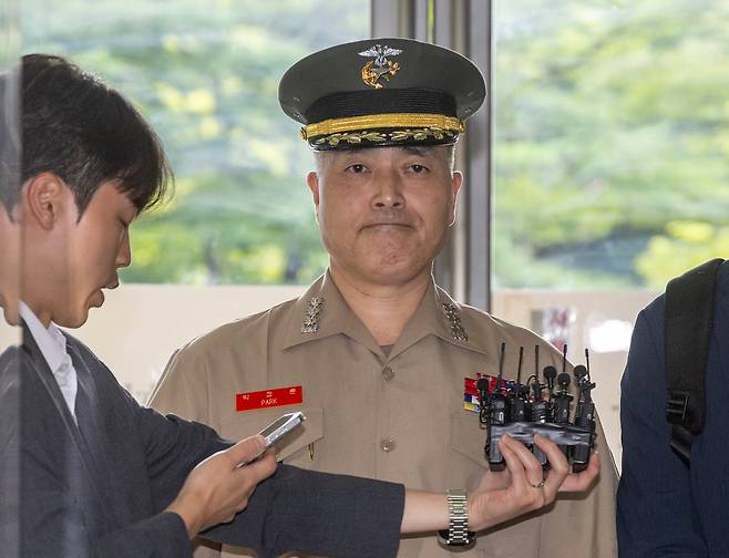 박정훈 해병대 수사단장이 29일 서울 서초구 순직 해병 특검 사무실에 참고인 조사를 받기 위해 출석하고 있다. /김지호 기자