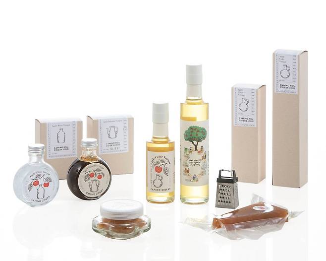 까미노사이더리가 출시한 사과 관련 상품들. 강원도 양구의 파치 사과를 사용한 점이 특징이다 / 출처=까미노사이더리