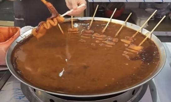 ▲ 개당 3천 원짜리 어묵 [유튜브 채널 '투깝이']