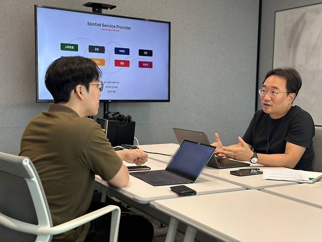 현동진 현대자동차 로보틱스랩장(상무)이 본지와 인터뷰를 하고 있다. [김영철 기자]