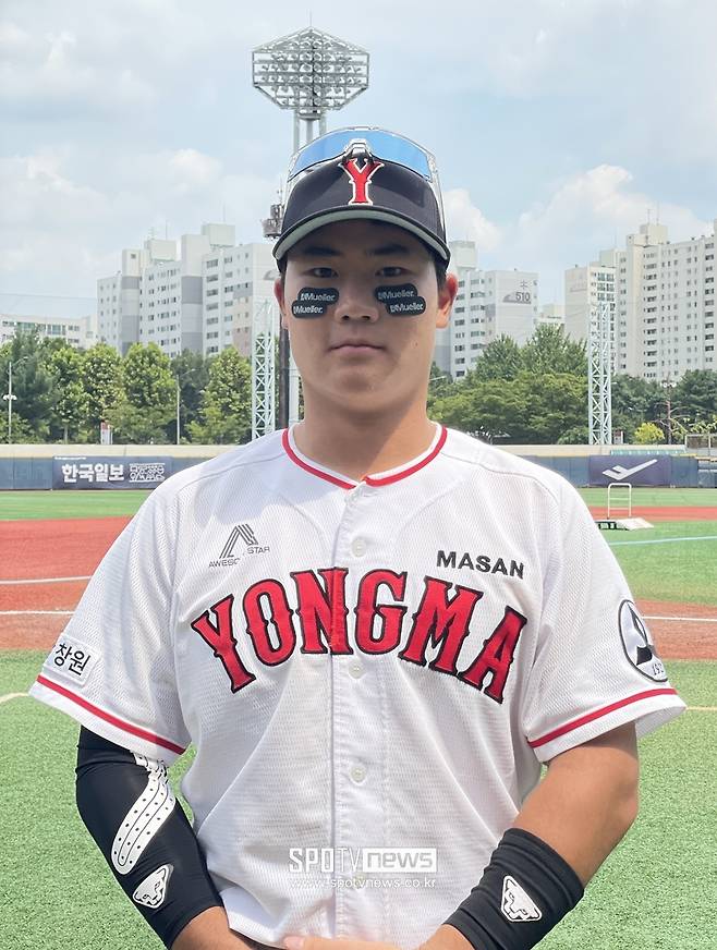 ▲ 마산용마고 포수 김주영. ⓒ 신원철 기자