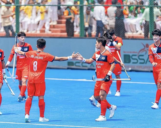 대만을 꺾고 기뻐하는 한국 선수단. [대한하키협회 제공. 재판매 및 DB 금지]