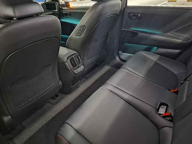 아이오닉 6 N 라인 실내 [김성우 기자]