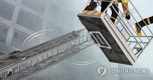 사다리차 추락사고 (PG) [연합뉴스 제공]