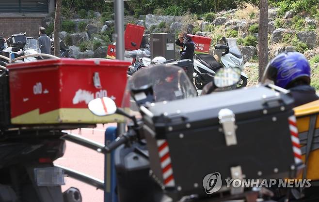 배달 오토바이 [연합뉴스 자료사진]