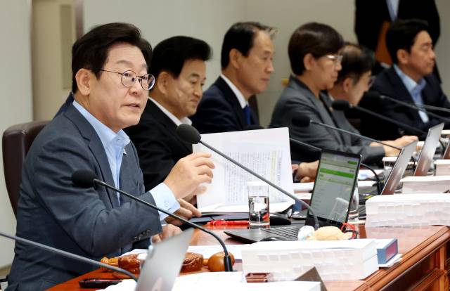 이재명 대통령이 서울 용산 대통령실에서 열린 국무회의에서 발언하고 있다. 연합뉴스