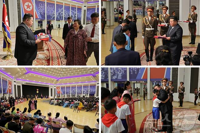 (평양 노동신문=뉴스1) = 북한 노동당 기관지 노동신문은 30일 "김정은 총비서가 지난 29일 목란관에서 해외 군사작전에서 특출한 공훈을 세운 참전 열사들의 유가족들을 만나 따뜻이 위로해 주었다"라고 보도했다. [국내에서만 사용가능. 재배포 금지. DB 금지. For Use Only in the Republic of Korea. Redistribution Prohibited] rodongphoto@news1.kr