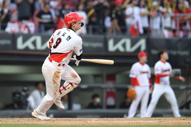 KIA 윤도현이 광주-기아 챔피언스 필드에서 열린 2025 KBO리그 키움전에서 안타를 치고 있다. 사진 | KIA 타이거즈