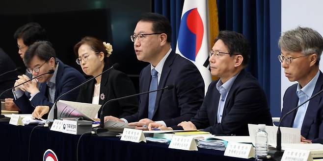 유병서 기획재정부 예산실장이 지난 28일 세종시 정부세종청사에서 2026년 예산안 및 25~29년 국가재정운용계획 주요내용을 설명하고 있다. 2025.08.29 세종=뉴시스