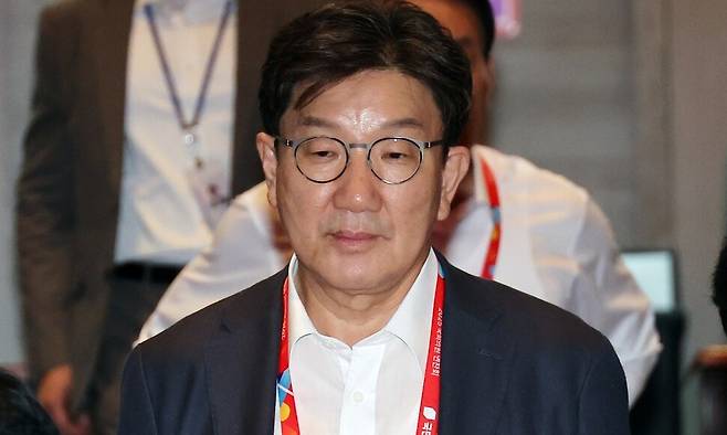 권성동 국민의힘 의원이 28일 인천국제공항공사 항공교육원에서 열린 2025 국민의힘 국회의원 연찬회에 참석하고 있다. 연합뉴스