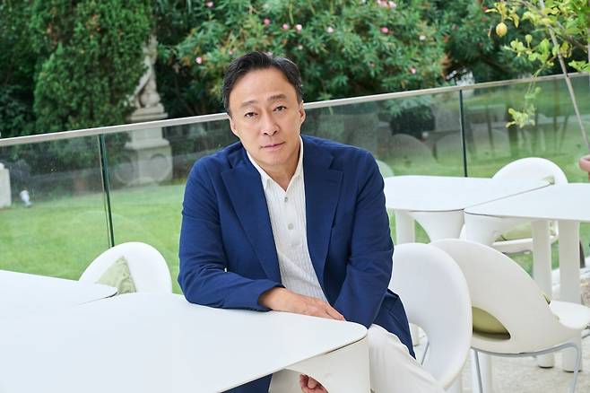 30일 이탈리아 베니스 리도섬에서 만난 배우 이성민. /CJ ENM 제공