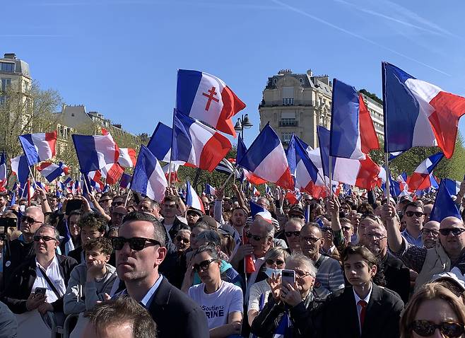 프랑스 극우 정당 국민연합(RN) 지지자들. [UPI 연합]