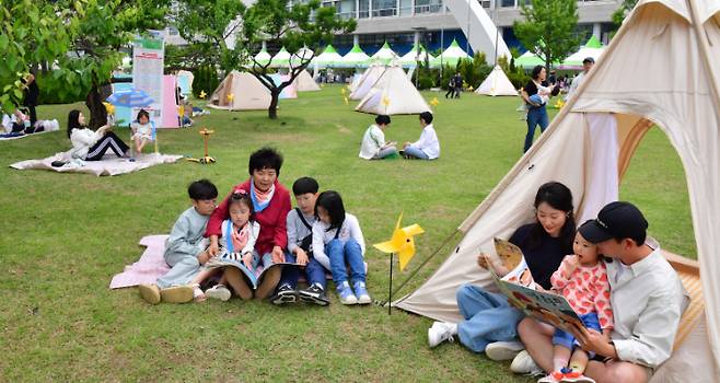독서축제 12회 도서관문화마당 독서쉼터. 광주광역시 제공