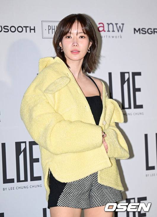 [OSEN=김성락 기자] 7일 서울 중구 동대문디자인플라자(DDP)에서 '2025 F/W 서울패션위크’가 열렸다. 올해 25주년을 맞은 국내 최대 패션 행사 ‘서울패션위크’는 5일부터 9일까지 닷새간 열린다.배우 임수향이 취재진을 향해 포즈를 취하고 있다. 2025.02.07 /ksl0919@osen.co.kr&nbsp; &nbsp;