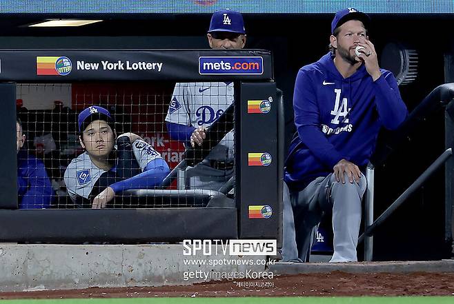 ▲ LA 다저스를 이끌어가는 살아있는 전설들인 클레이튼 커쇼와 오타니 쇼헤이