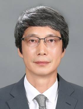 ▲ 이동욱 논설주간