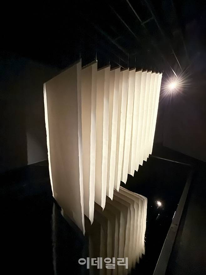 김호득, ‘흔들림, 문득-공간을 그리다’, 2025년, 작가 설치작품. (사진=장병호 기자)