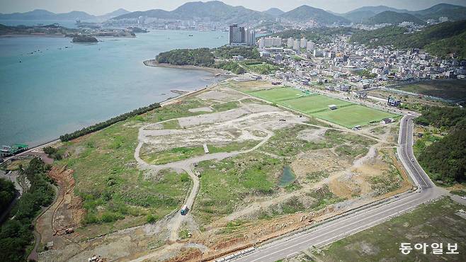2026여수세계섬박람회 주행사장인 전남 여수시 돌산읍 우두리 진모지구가 이달 조성공사에 들어가 내년 6월 완공될 예정이다. (재)2026여수세계섬박람회조직위원회 제공