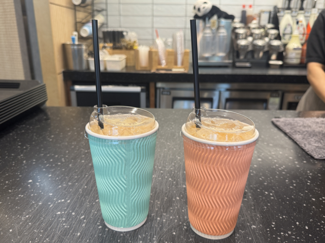 ▲ 1일 허씨커피를 운영하는 허영준씨가 소방관들에게 제공해준 무료 음료. 독자 제공