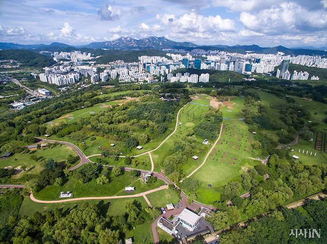 서울 마포구 노을공원 모습. 이곳에 1995년 삼풍백화점 참사 당시 유해를 포함한 잔해물이 버려졌다. ⓒ시사IN 신선영