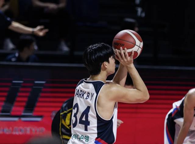 25점으로 활약한 박범윤. /사진=FIBA 홈페이지 캡처