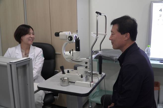 김민경(왼쪽) 원장과 김택수 선수촌장. /사진=대한체육회 제공