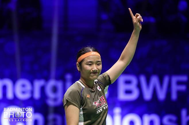 안세영은 지난달 30일 프랑스 파리의 아디다스 아레나에서 열린 세계배드민턴연맹(BWF) 2025 세계개인배드민턴선수권 여자단식 4강전에서 중국의 천위페이에게 게임스코어 0-2(15-21 17-21)로 패하면서 결승 진출에 실패했다. 대한배드민턴협회 제공