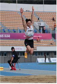 남자 세단뛰기의 유규민. (대한육상연맹 제공)