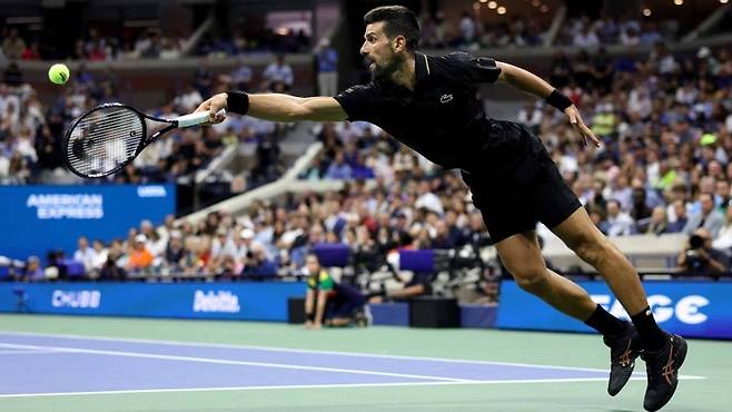 노박 조코비치의 견고한 수비력. 사진/ATP 투어