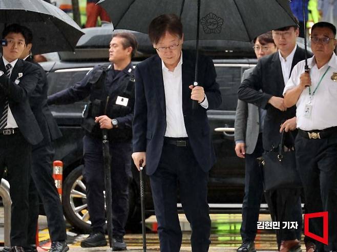 2023년 9월26일 이재명 당시 더불어민주당 대표가 백현동 개발사업 특혜 의혹과 쌍방울 대북송금 의혹 연루 혐의 관련 서울 서초구 중앙지법에서 열린 구속 전 피의자 심문(영장실질심사)에 출석하고 있다. 사진=김현민 기자 kimhyun81@