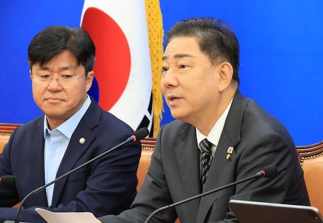 김병기 더불어민주당 원내대표가 2일 서울 여의도 국회 원내대표실에서 열린 2025 정기국회 기자간담회에서 발언하고 있다. [연합뉴스]