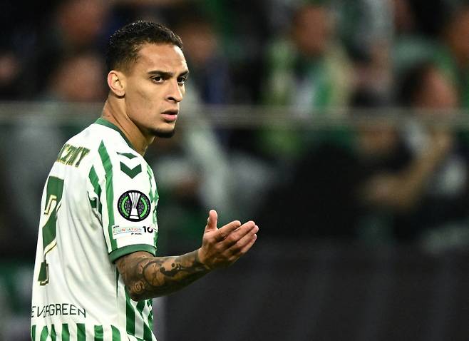 맨체스터유나이티드가 안토니를 레알 베티스에 매각했다. 사진은 베티스에서 활약한 안토니의 모습. /사진=로이터