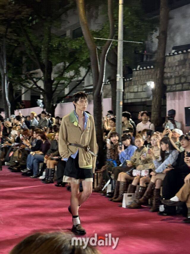 26SS서울패션위크 오프닝 앤더슨 벨 패션쇼. /이지혜 기자