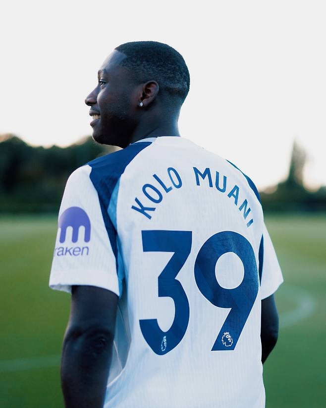 파리 생제르맹(PSG)을 떠나 토트넘으로 임대 이적한 공격수 랑달 콜로 무아니. /사진=토트넘 SNS 캡처