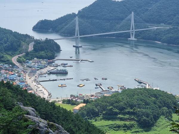 통영시 사량도 진촌항 전경. /경남도