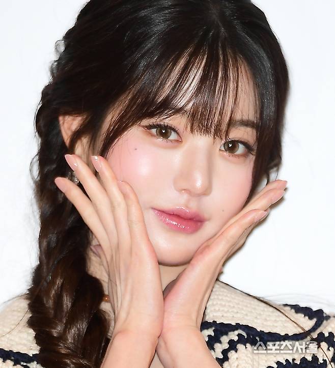 장원영이  한 행사장에서 포토월을 소화하고 있다. 이주상기자 rainbow@sportsseoul.com