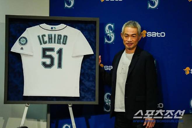 이치로가 시애틀에서 달았던 등번호 52번은 영구결번됐다. 사진캡처=시애틀 매리너스 SNS