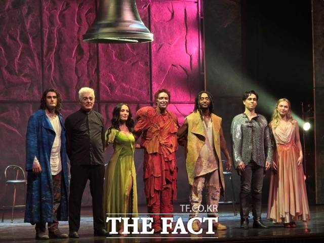 뮤지컬 '노트르담 드 파리'의 프렌치 오리지널 내한 공연 20주년 기념 투어의 프레스콜이 3일 오후 세종문화회관 대극장에서 진행됐다. /박지윤 기자