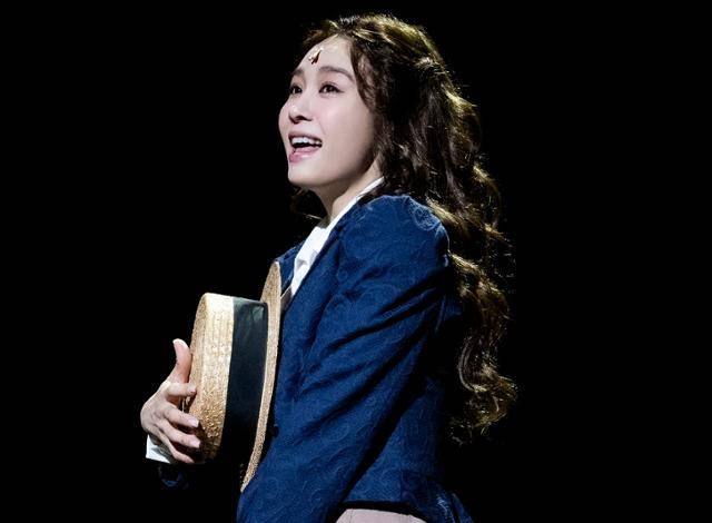 그룹 핑클 출신 뮤지컬 배우 옥주현이 과거 뮤지컬 '엘리자벳' 캐스팅을 두고 불거진 입김 작용 의혹에 대해 입을 열었다. 아떼오드 제공