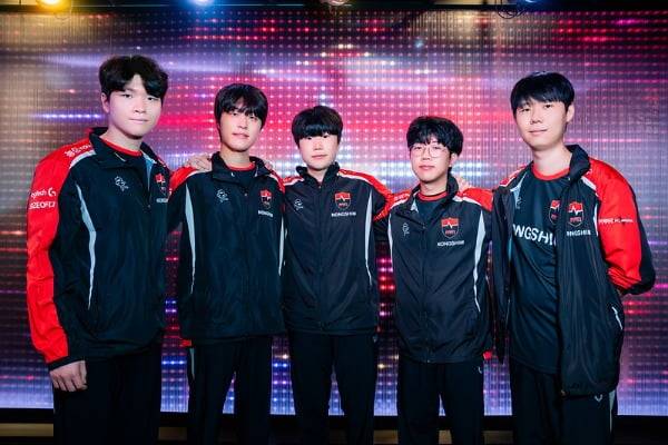 농심 레드포스 선수단 (LCK 제공)