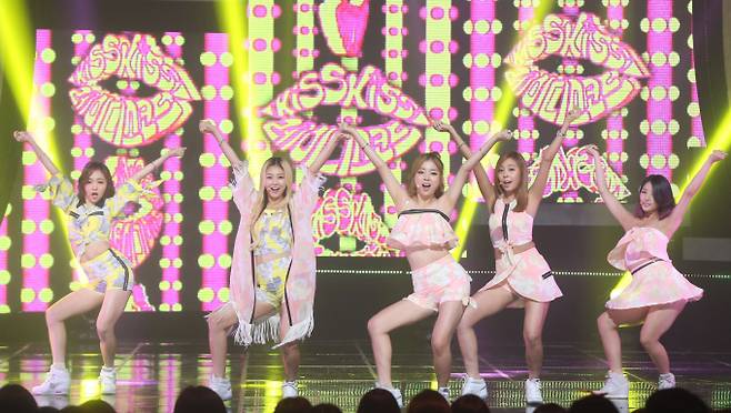 2014년 9월3일. 가요계에서 주목받던 신인 걸그룹 레이디스코드가 빗길 교통사고를 당했다. 사진은 2014년 8월21일 서울 마포구 상암동 CJ E&M 센터에서 열린 엠넷 '엠카운트다운'에서 무대를 선보인 레이디스코드의 모습. /사진=머니투데이