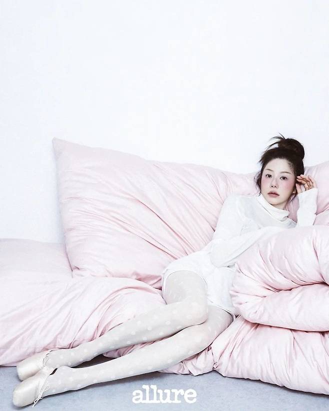 [서울=뉴시스] 패션 매거진 '얼루어 코리아'가 배우 고현정의 화보와 인터뷰를 공개했다. (사진=패션 매거진 '얼루어 코리아' 제공) 2025.09.03. photo@newsis.com *재판매 및 DB 금지