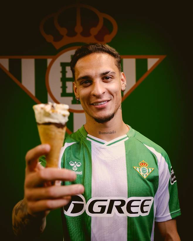 안토니. 레알 베티스 X